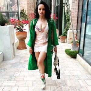 Meet your Posher, Celine